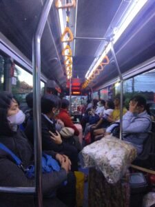 Suasana Penumpang Koridor 1 Pagi hari